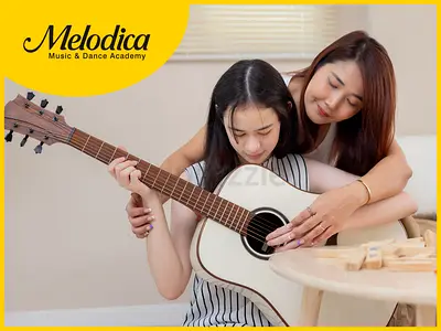 Guitar Classes in Sharjah | Melodica Music Academy
