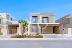 Close to Pool | Single Row | Large Plot