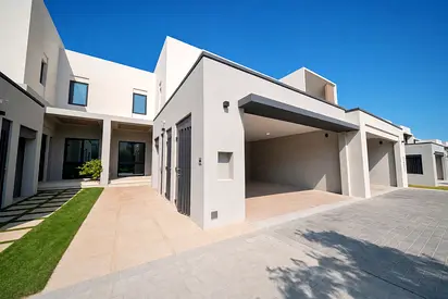 Modern Living | Great Community | Vacant Now