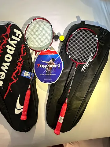 Flypower Tornado 800 , Badminton Racket .
