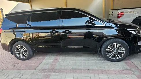 2019 Kia Carnival GCC Specs Family Van for Sale