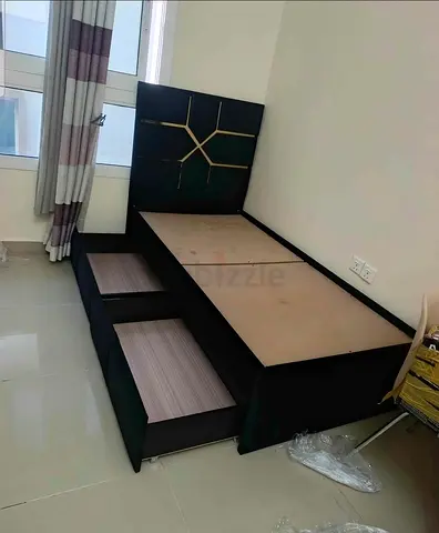Single Bed With Under-Bed Pull-Out Drawers and Modern Headboard