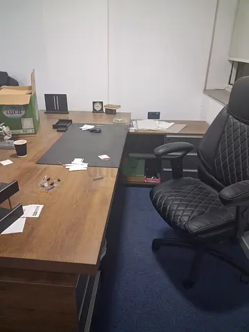 Office for sale urgently for changing office