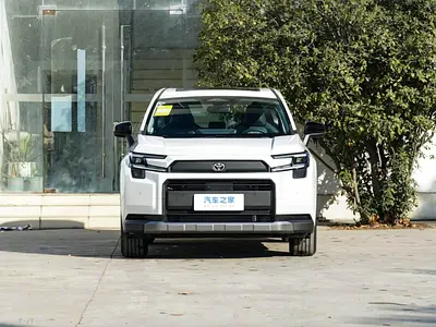 RAV 4 LUXURY / BRAND NEW / FULL OPTION