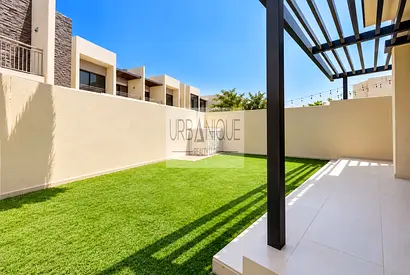 End Corner Unit | Unfurnished | Huge Layout