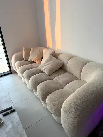 Cream boucle 3-seater sofa in good conditions only need clean .. and i buy new
