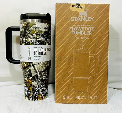 Stanley Quencher H2.0 FlowState 40oz Tumbler (Camo Print) – Brand New