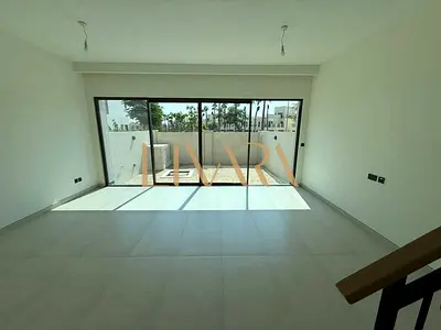 Single Row | inside Community | Multiple units