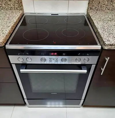 Siemens 4 burner electric cooker 60x60cm