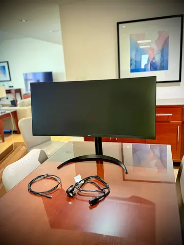 LG UltraWide Curved Monitor 34 inch with Stand + Cables