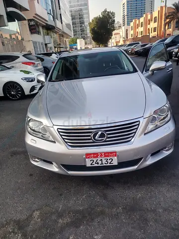 Lexus LS 460 3/4 Ultra 2011 Japanese Specs