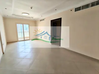 Spacious 2 Bed Room in Quiet Family Building