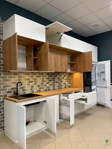 Custom-Made Kitchen Cabinets | Modern Kitchen Design | UAE