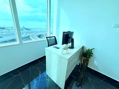 Modern Office | Bank Account Assistance | Free Amenities
