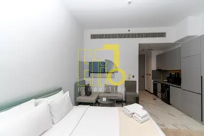 FULLY FURNISHED|MULTIPLE CHEQUES|HIGH FLOOR