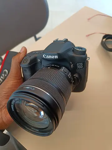 Canon EOS 70D with EF-S 18-135mm Lens - Good Condition