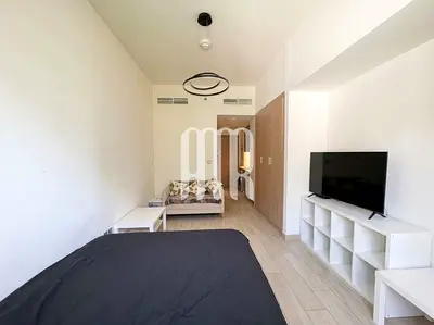 Furnished Studio | Prime Location | Aug Vacant