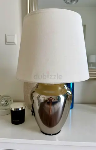 Table lamp