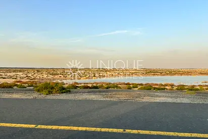 Single Row l Vastu l Prime Location
