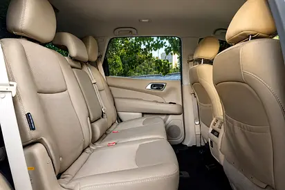 2019 Nissan PATHFINDER photo 5