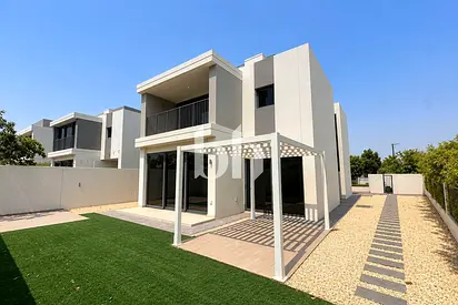 Extended | Corner Unit | Vacant Soon