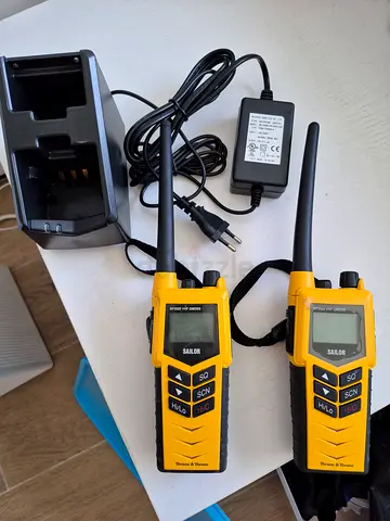 SP3520 Maritime Radios, battery's and charger