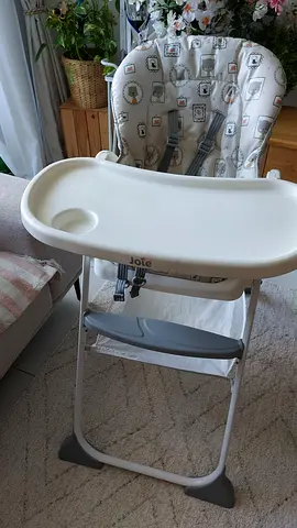 Baby toddler dining high chair Joie