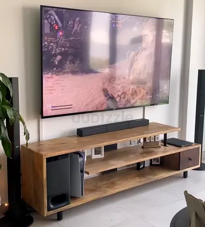 Sony 5.1CH home theatre surround sound, soundbar and subwoofer - wall-mounted setup