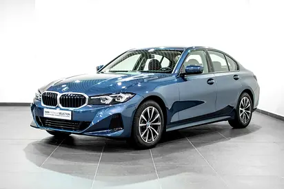 318i Sedan Pure