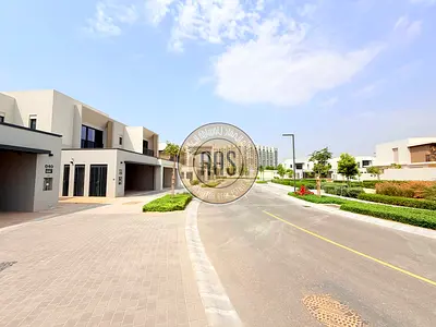 No commission 4bedroom townhouse villa with maid room in jebel Ali village