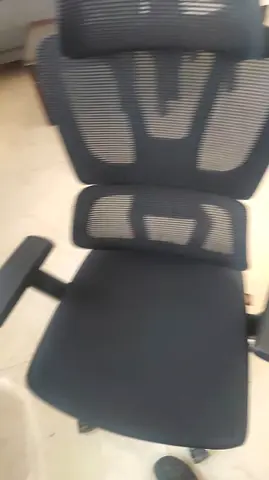 Office desk and Mesh Office Chair with Headrest and Lumbar Support