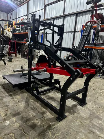 Hammer Strength Belt Squat Plate Loade