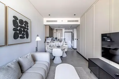 Fully Furnished | Mid Floor | Ready to Move in