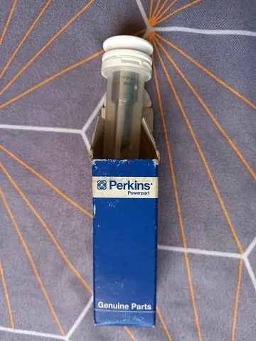 Perkins Genuine Fuel Injector (new in box)