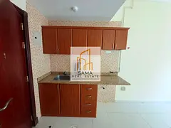 Family studio flat available close kitchen Central AC only 16k muwaileh