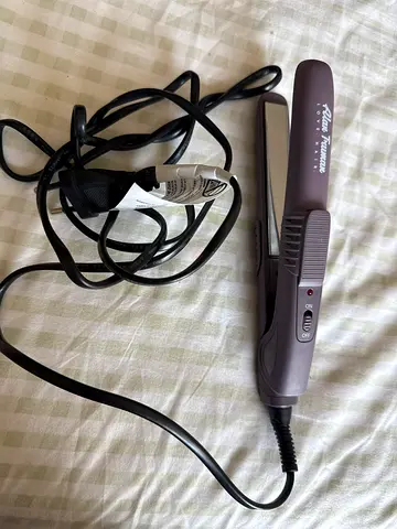 Alan Truman Hair Straightener - Compact Ceramic Flat Iron (Unused)