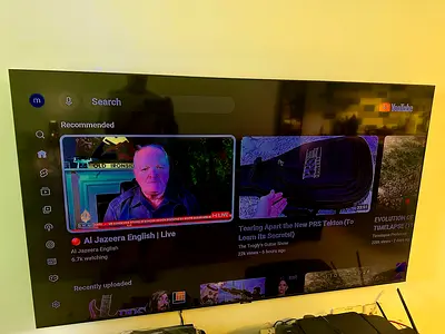 SAMSUNG 65” SMART TV