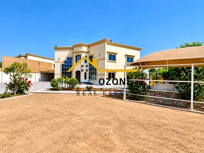 Independent Luxurious huge size 5bedroom villa separate majlis maid+driver-room