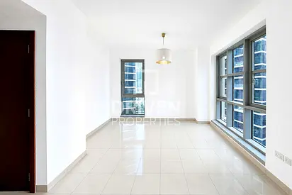 Spacious Layout | Store Room | Vacant | 4 Cheques