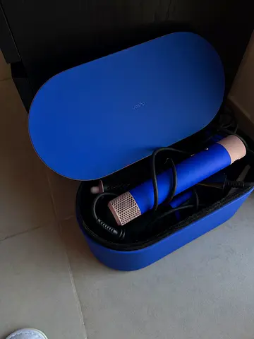 Dyson Airwrap style hair styler with case - gently used