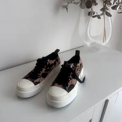 Dolce and Gabbana leopard platform sneakers size 40