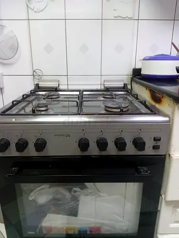 Gas