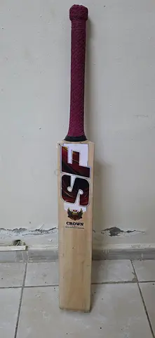 SF cricket bat - English willow nurtured,