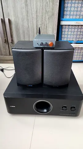 Fosi bt 20a class d amplifier 300watts Subwoofer and book shelf speakers - Good Working Condition