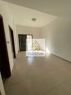 Annual rental in Ajman, Al Nuaimiya 1 area, near Al Hikma School. The building is family-oriented. T