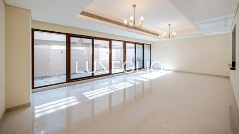 Unfurnished | Vacant | Spacious