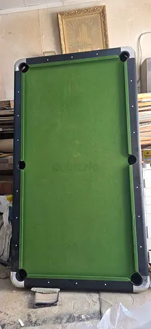 Used 7ft Pool / Billiards Table in Good Condition - Green Cloth