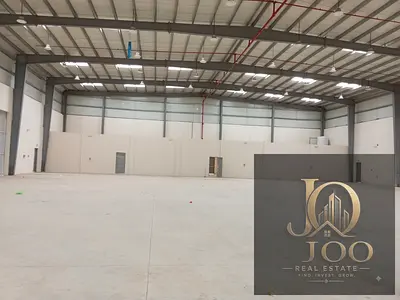 25,000 sq. ft. warehouse for rent in Al Durd Industrial Area, Umm Al Quwain, with an external showroom, main-road frontage, 217 kW electricity,
