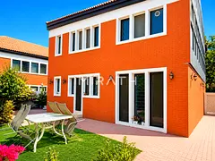 FULLY FURNISHED VILLA WITH PRIVATE GARDEN
