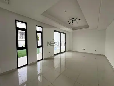 LONGER KITCHEN | UPGRADED | WOODEN FLOORING | 3 BR+M